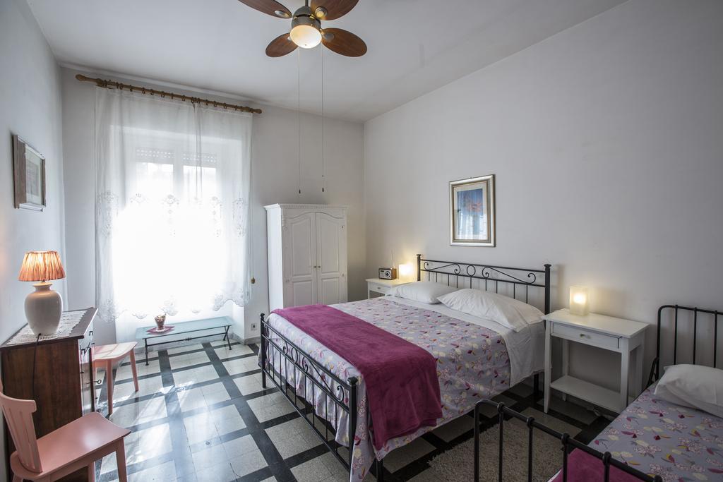 Living In San Peter Apartment Rome Room photo